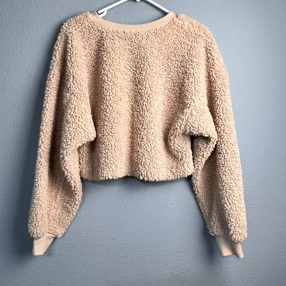 Wild Fable Tan Faux Fur Sherpa‎ Cozy Cropped Sweatshirt S Relaxed Borg Pullover - Picture 3 of 9